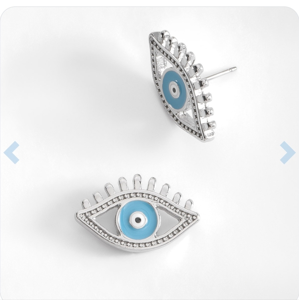 Nice & Bella Earrings